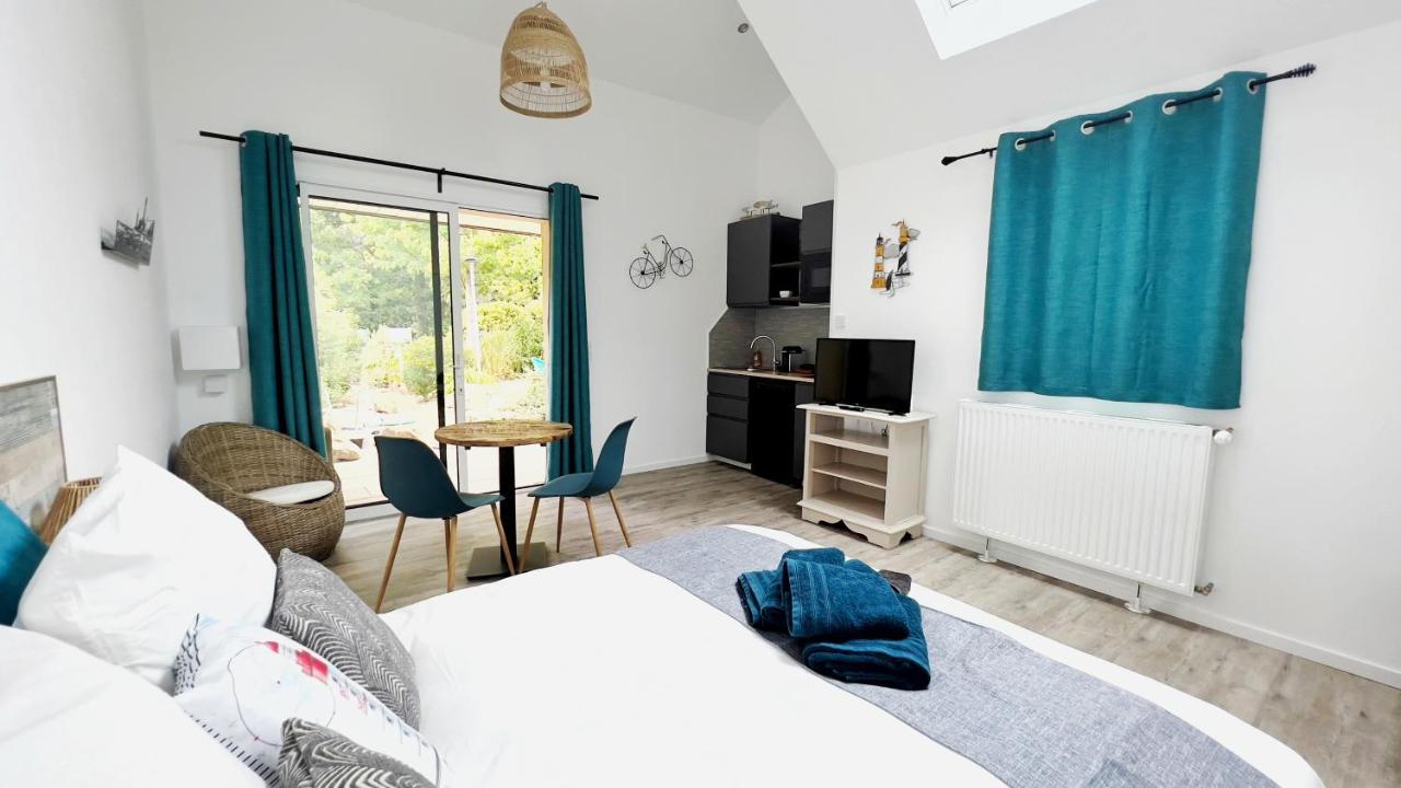 Les Vestiges Du Jour - Jacuzzi Bed & Breakfast Clohars-Fouesnant