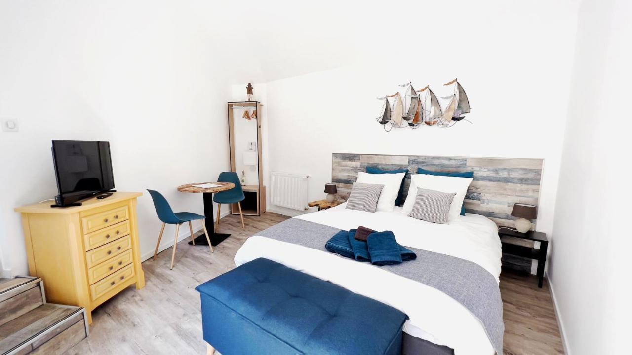 Les Vestiges Du Jour - Jacuzzi Bed & Breakfast 3*